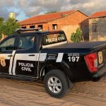 Operação policial cumpre cinco mandados de prisão na BA contra suspeitos de roubo qualificado e latrocínios