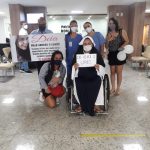 Após ter 95% do pulmão afetado pela Covid, filha cumpre promessa feita pela mãe e deixa hospital fazendo homenagem à irmã Dulce