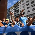 Em Buenos Aires, sindicalistas protestam contra decretos presidenciais de Milei