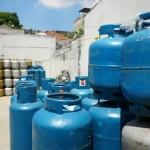 Valor do gás de cozinha tem novo aumento na Bahia; item ficará R$ 5 mais caro, diz sindicato