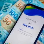 Beneficiários do INSS começam a receber o 13º a partir de quarta-feira
