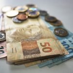 Contas públicas têm superávit de R$ 1,2 bilhão em março