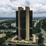 Banco Central eleva estimativa do PIB para 2,03% neste ano