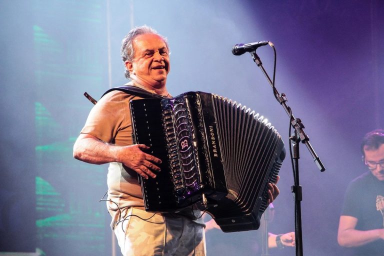 Flávio José confirma agenda sem shows na Bahia e mantém decisão após polêmica sobre cachês