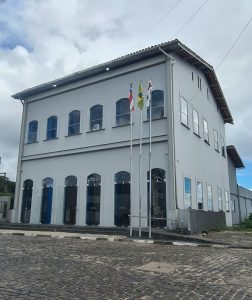 Presidente da Câmara de Cairu acata requerimento e cancela sessão eleitoral.